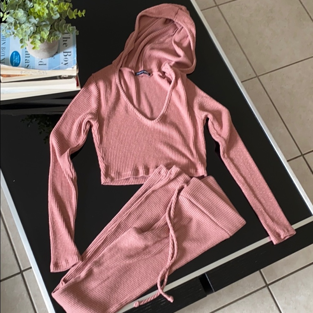Fashion Nova hoodie/legging set